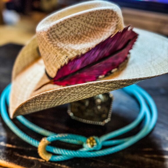 Custom leather flowers and feathers - Picture 3 of 3